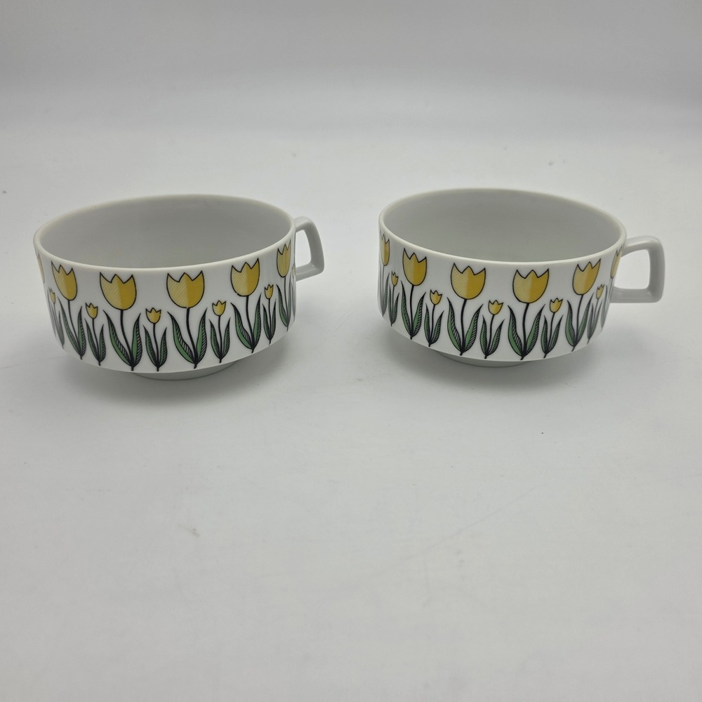 Royal Crown Dutch Treat by PIA 3602 Yellow Tulip Soup Cups Set of 2 Vintage